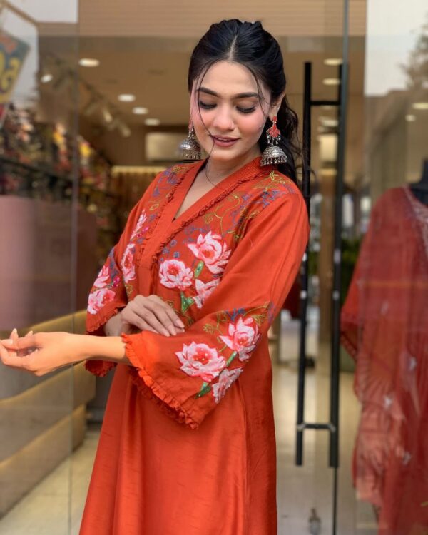 Beautiful cotton fabric gher kurti pant and dupatta.