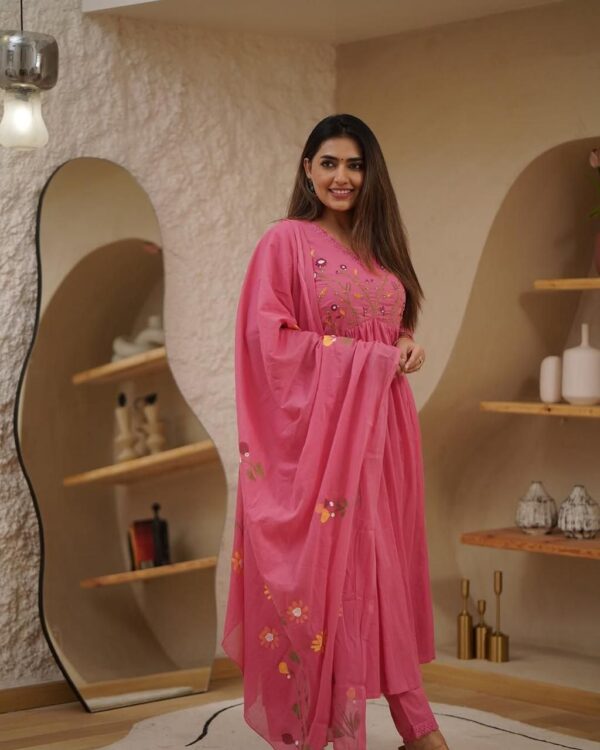 Women's printed cotton kurta & pant or dupatta set