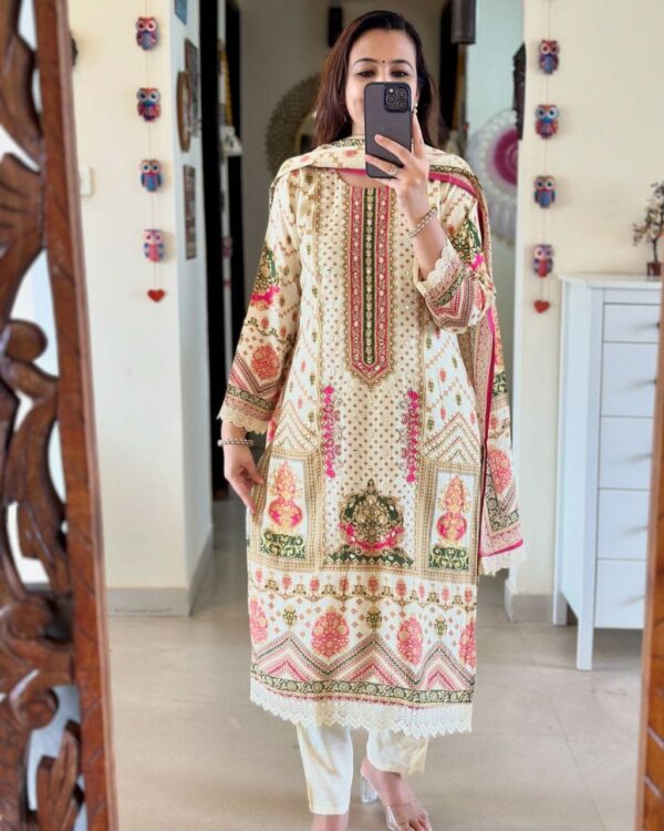 Pakistani Suit made from Pure Muslin fabric with digital prints