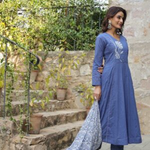 Premium cotton kurti Paired up with pant and full dupatta