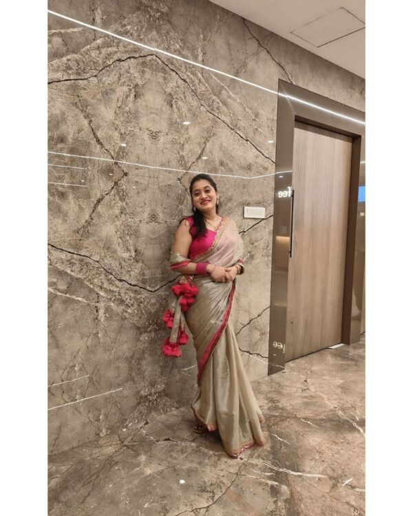Uppada Tissue Silk Saree With Raw Silk Blouse