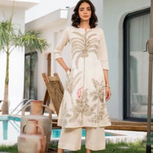 Solid co-ord set in soft cotton kurta with one pocket pants