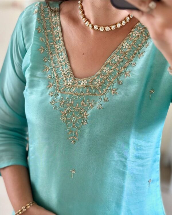 Beautiful Heavyweight 3pcs kurti set sequins with handwork work Suit beautifully decorated